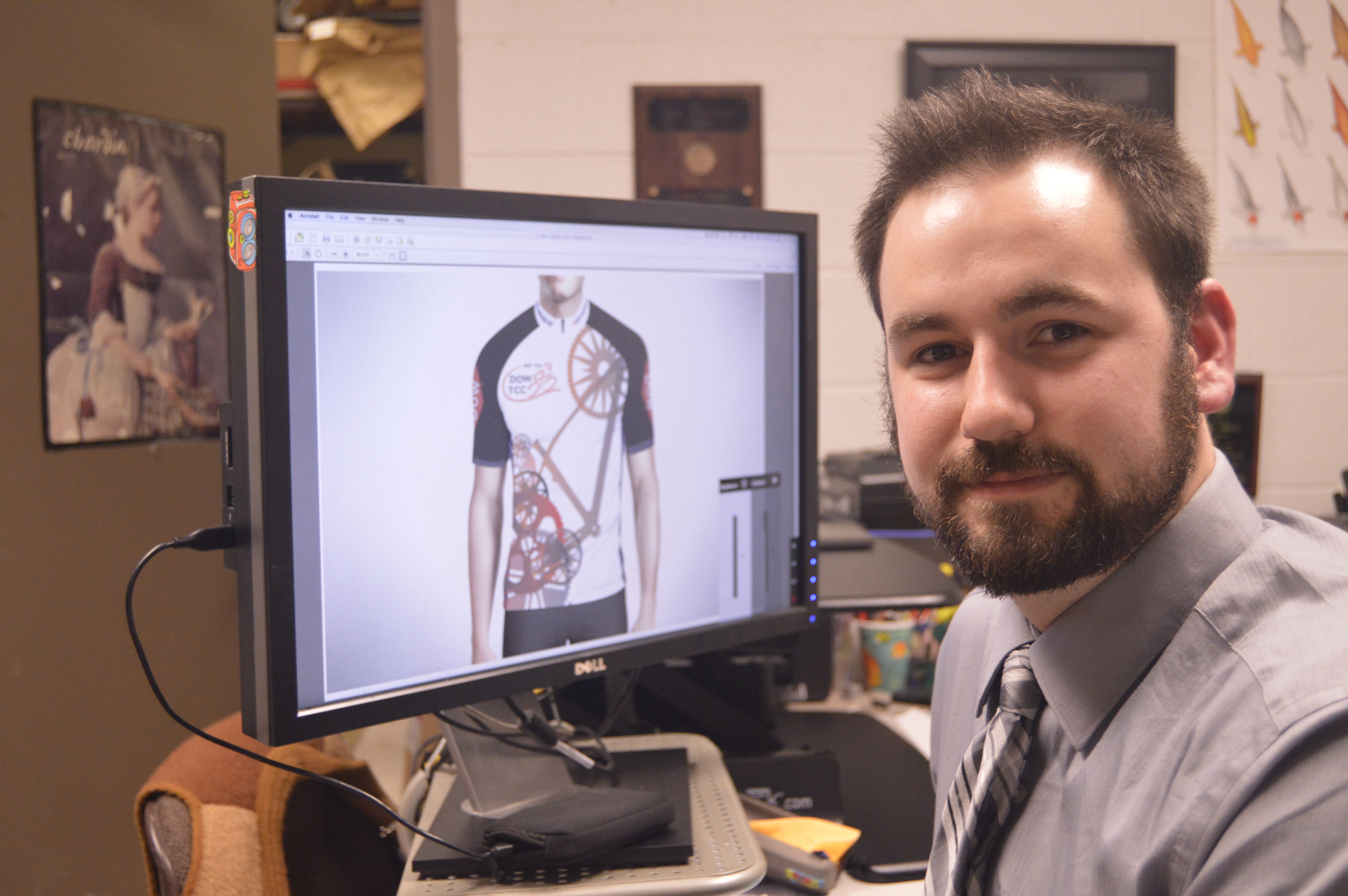 Jacob Dewar, senior ,Design major - photo